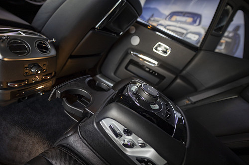 Rolls-Royce Ghost - Arm rest